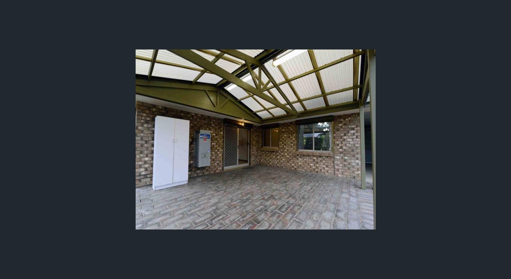 35 Banks Road  Woodcroft 5162