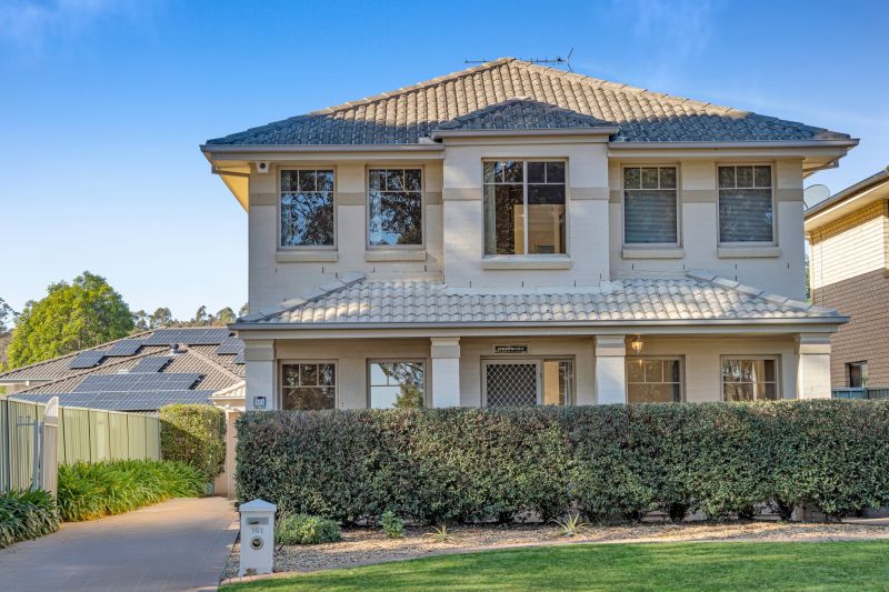 Spacious Family Living with Home Office Flexibility and Alfresco Appeal