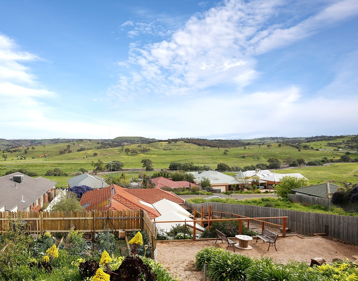 18 Rosehill Drive, BACCHUS MARSH, VIC, 3340 House buyMyplace