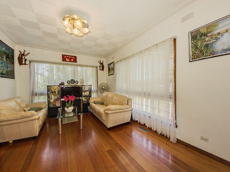 44 Edgar Street, Kingsville - Thumbnail 3