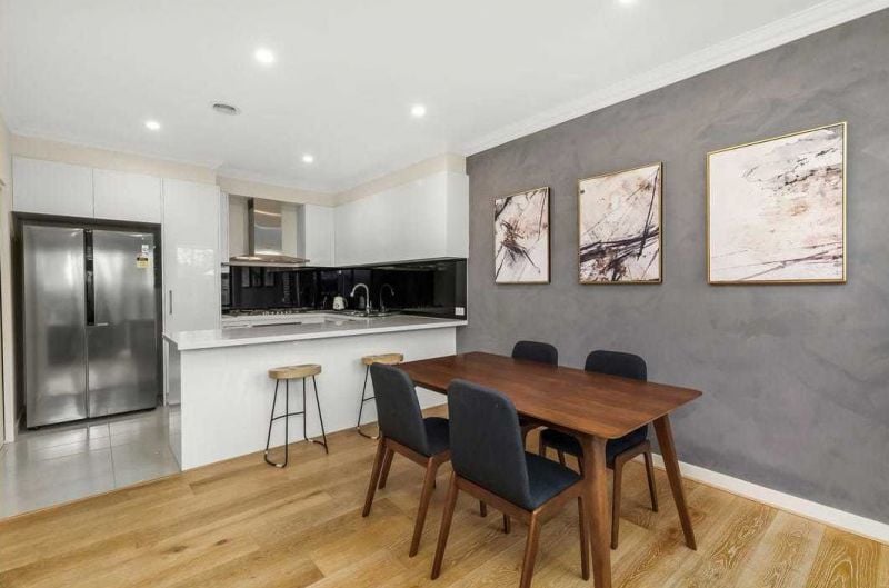 5 J J Tully Drive Doncaster VIC, Doncaster - Thumbnail 2