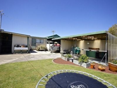 3
 
 
 
  
 
 
 1
 
 
 
  
 
 
 3
 
 
 
 
 
 
 
 39 James Street, LATROBE TAS 7307, Latrobe - Thumbnail 4