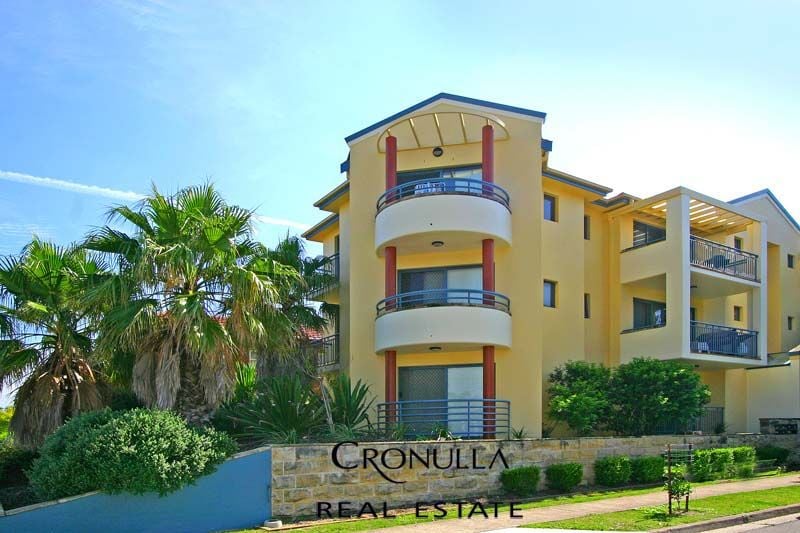 90 Elouera Road, Cronulla - Thumbnail 2