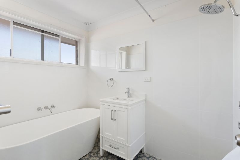 Real Estate For Sale 43 Wyong Road Berkeley Vale , NSW