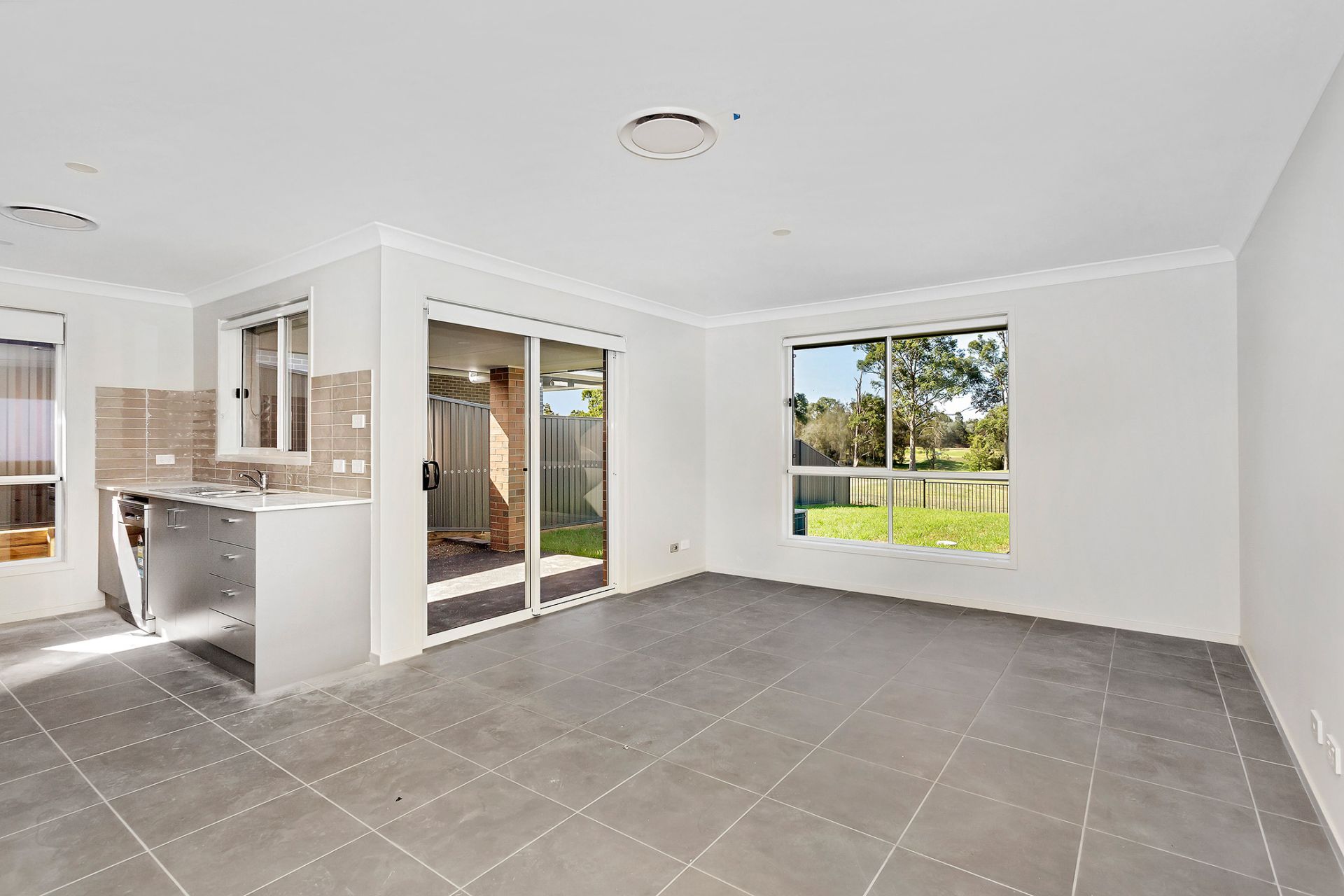 Real Estate For Lease 1/29 Portrush Avenue Cessnock , NSW