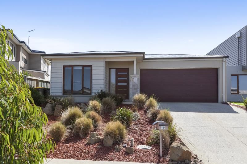 19 Sunnymead Avenue, Torquay VIC 3228