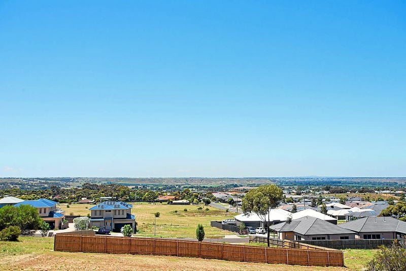 6 Fredrick Street, Bacchus Marsh - Thumbnail 3