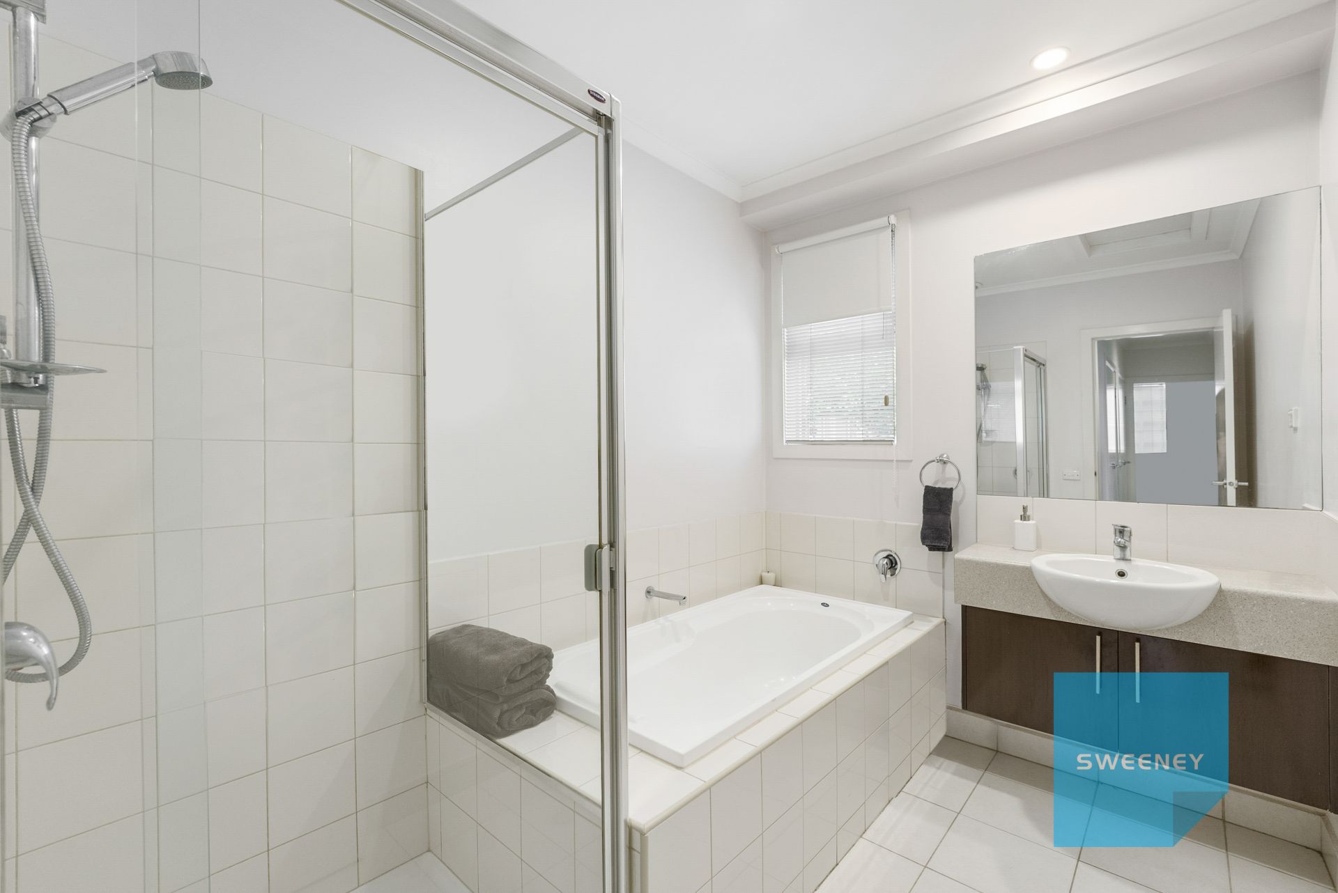 6 Strathvea Lane, Caroline Springs - Thumbnail 8