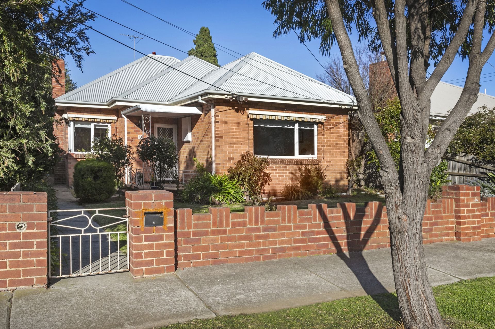 19 Gwelo Street, West Footscray - Thumbnail 2