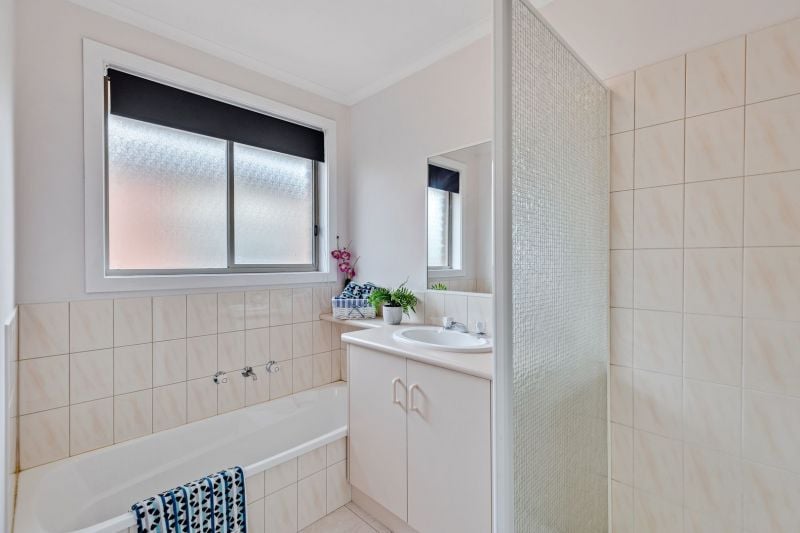 43 Grand Parade, Epping