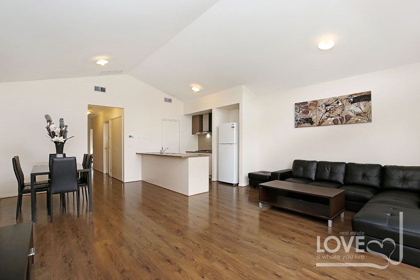 PERFECT LOCATION  * Insp Sat 24th Feb @ 9:15am & Tue 27th Feb @ 4:15pm*