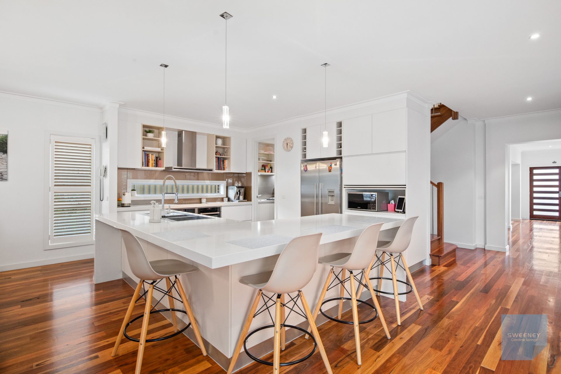 18 Rutherglen Way, Caroline Springs - Thumbnail 3