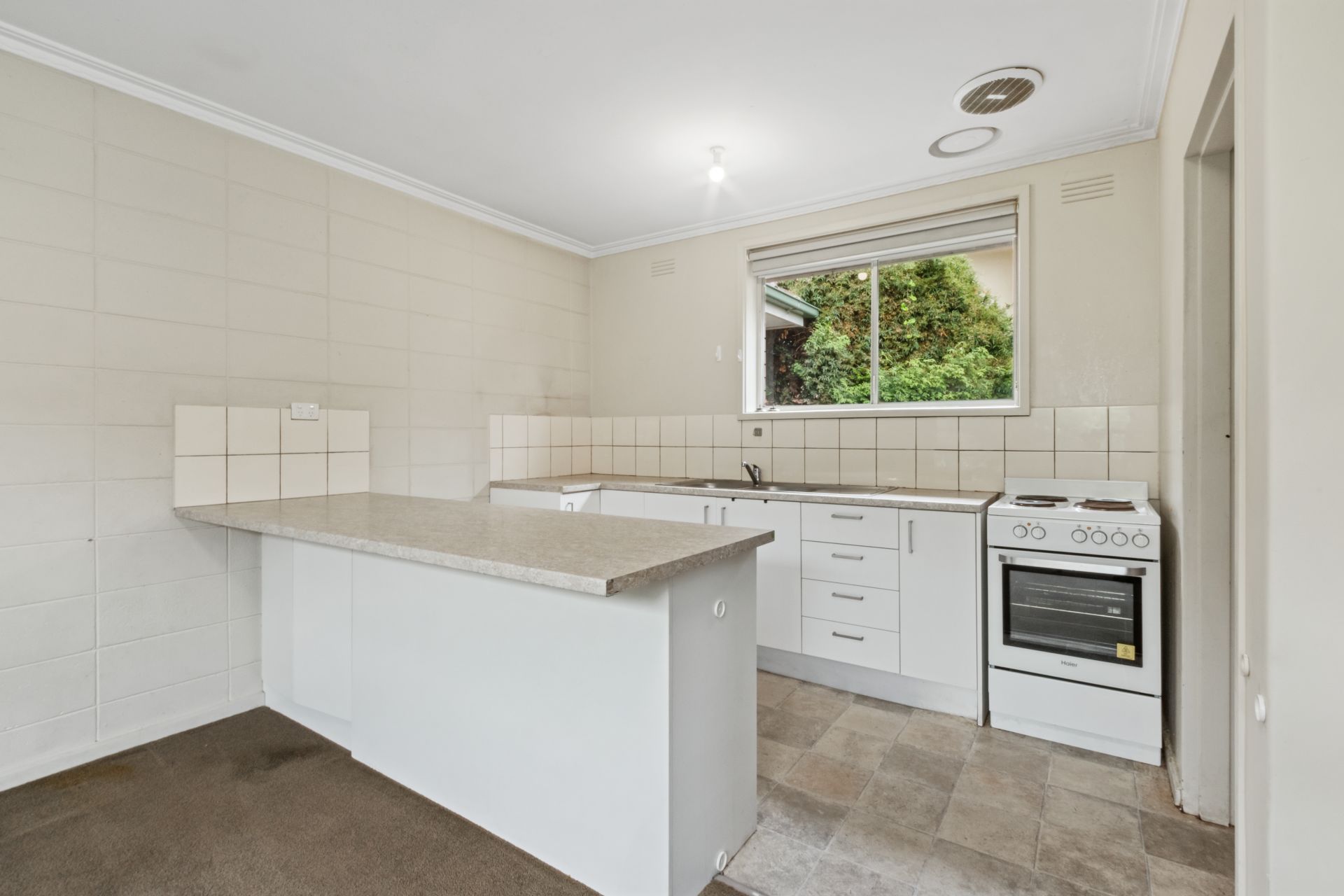 2 Bedroom unit on Edwardes