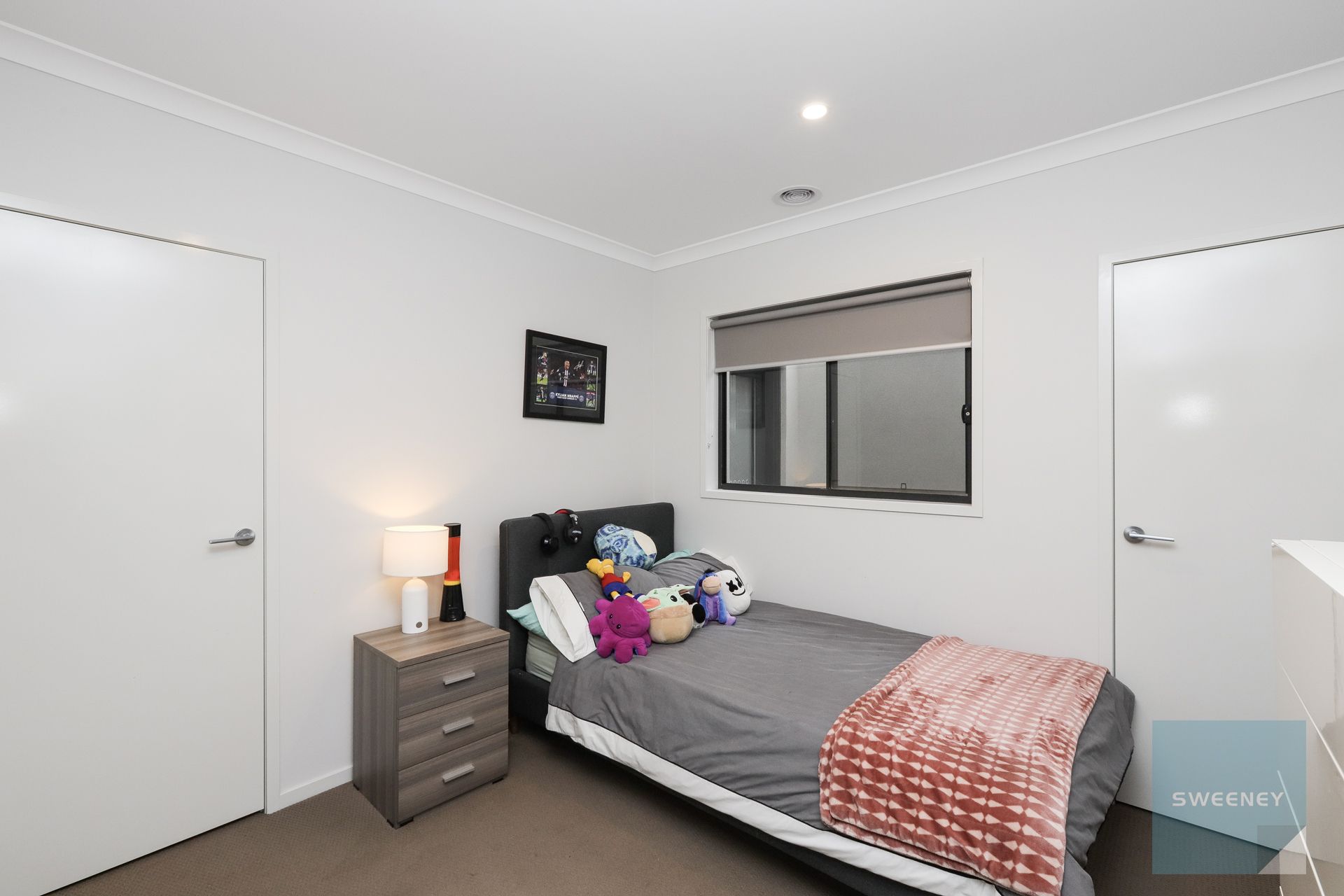 27 Rosebank Walk, Thornhill Park - Thumbnail 7
