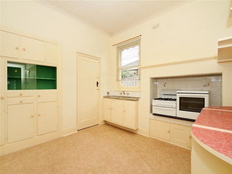 Spacious Living in Great Location
