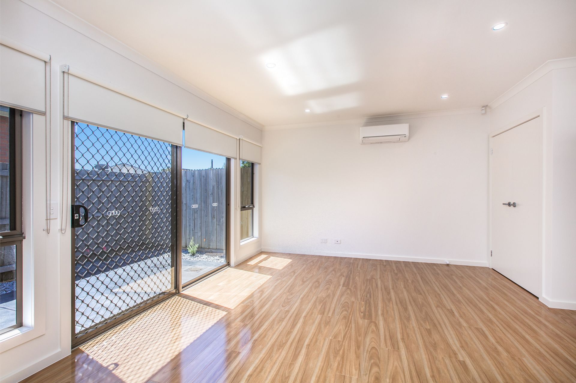 STYLISH UNIT IN GREAT LOCATION   *Insp Sat 19th Aug @ 9:15am*