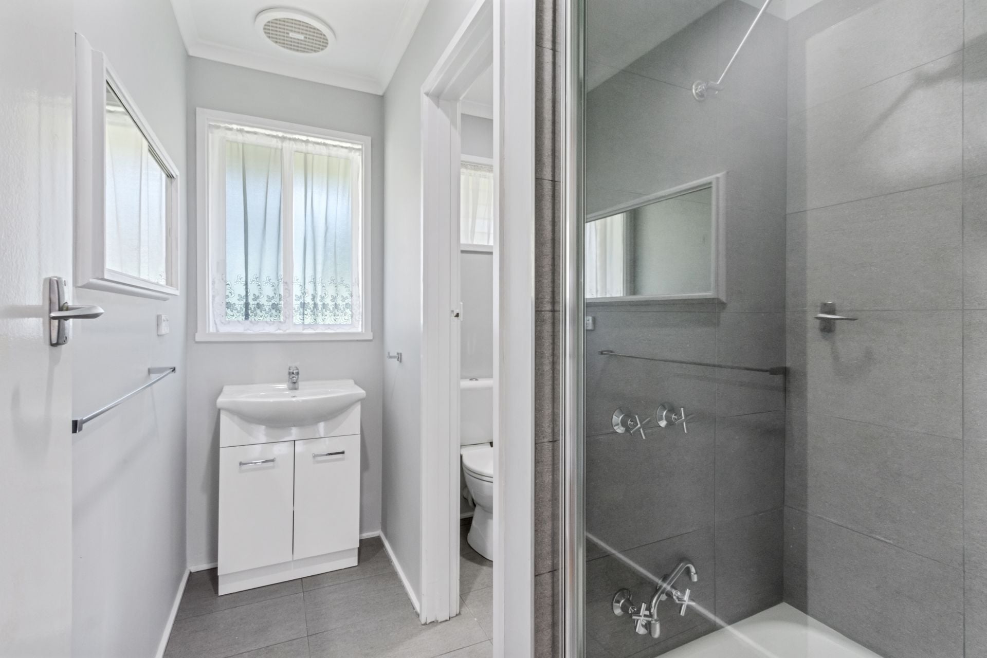 Fully renovated unit in prime location