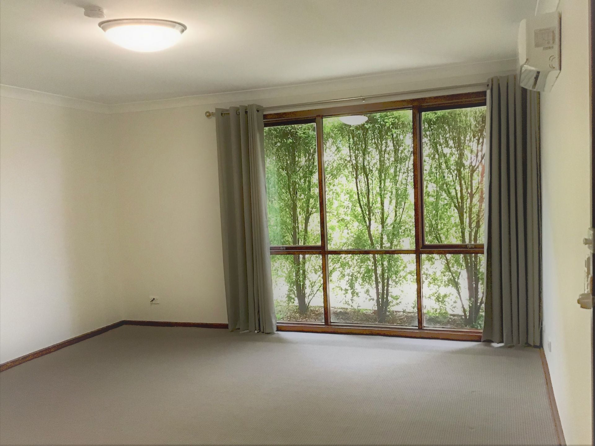 Immaculately Presented Villa Unit