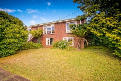 74 Caroline Street, East Devonport, East Devonport - Thumbnail 2