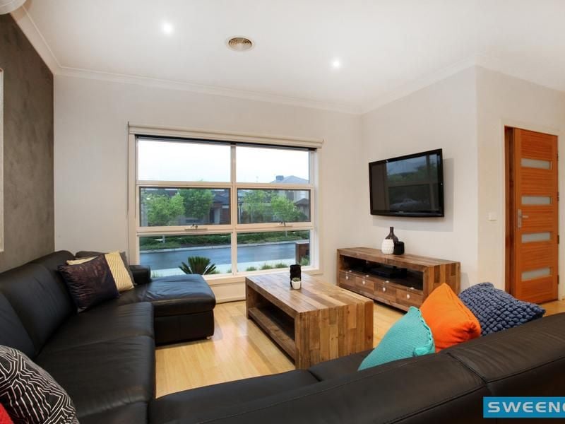 31 Broadway, Caroline Springs - Thumbnail 6