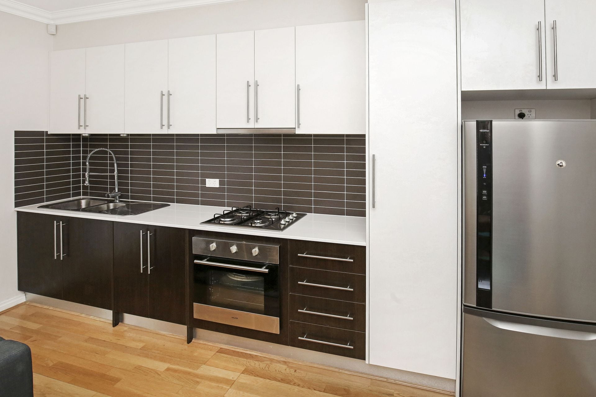 FULLY FURNISHED!