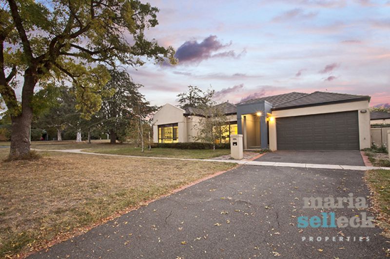 99A Captain Cook Crescent, Narrabundah Maria Selleck Properties