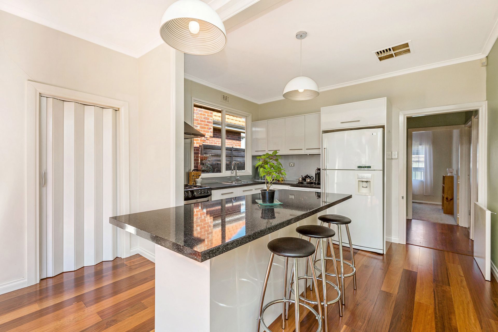51 Churchill Avenue, Maidstone - Thumbnail 4