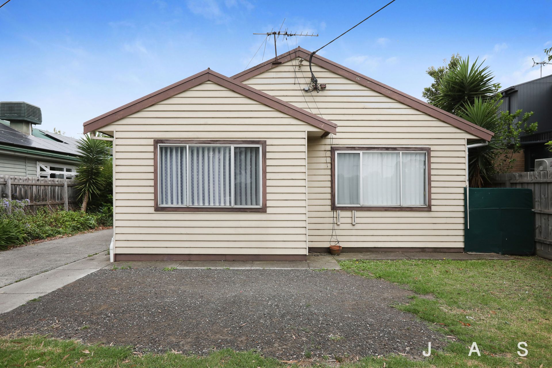 1/184 Mason Street Newport VIC, Newport - Thumbnail 2