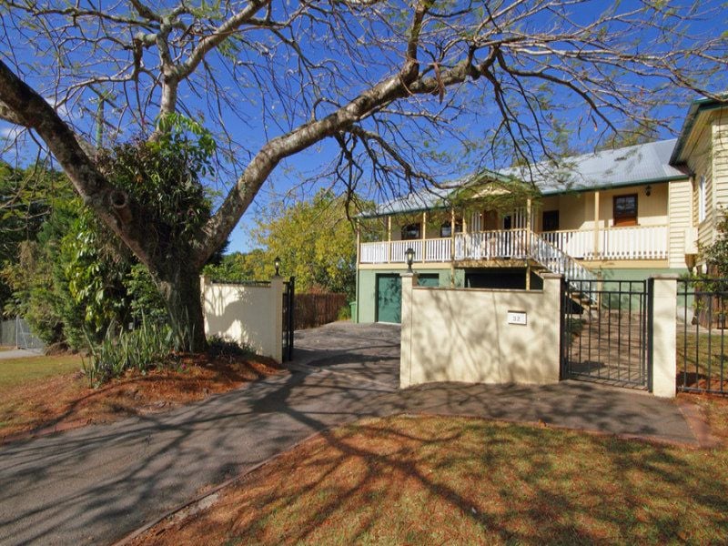 Real Estate For Sale 32 Hill Street Woombye , QLD