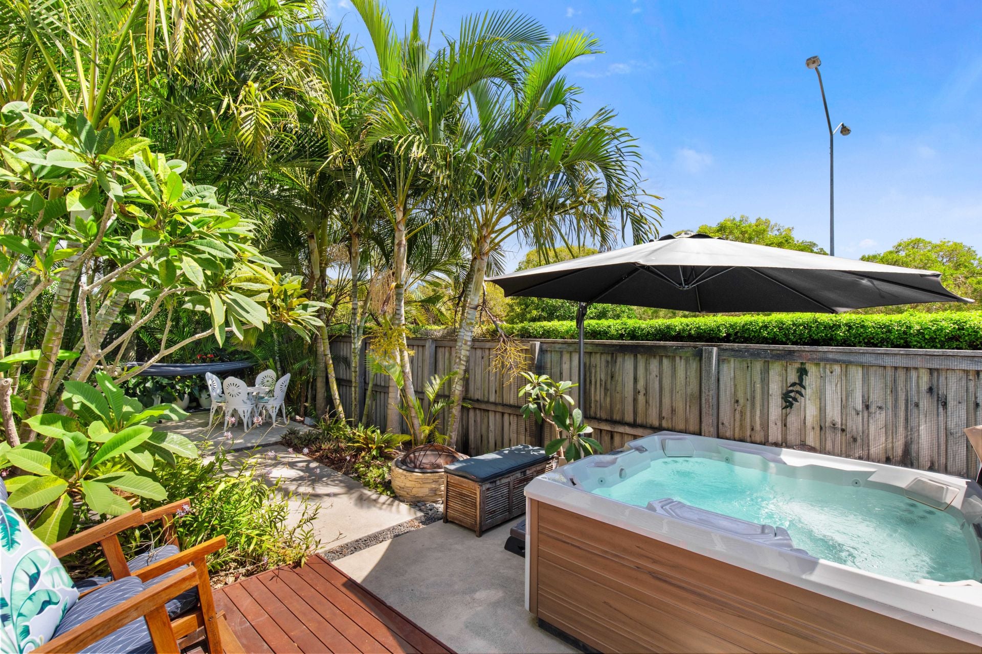 17 Foreshore Court Dicky Beach QLD, Dicky Beach - Thumbnail 2