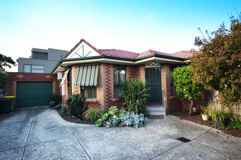 3/12 Bedford Street, Reservoir