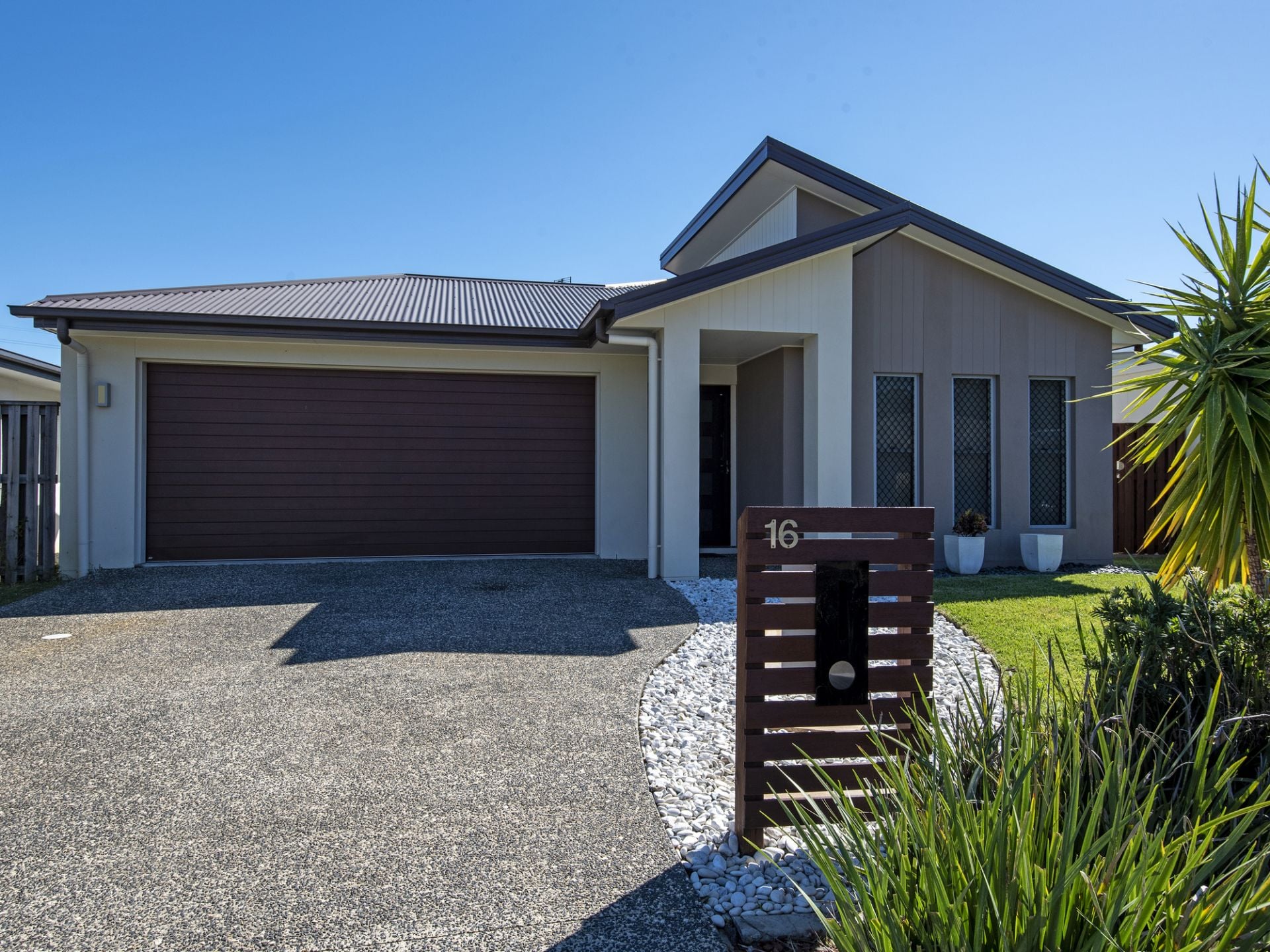 16 Corella Street Forest Glen QLD, Forest Glen - Thumbnail 2