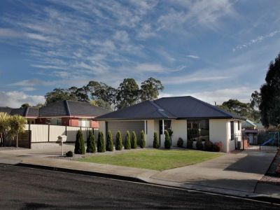 34 Hedstrom Drive, STONY RISE, Stony Rise - Thumbnail 2