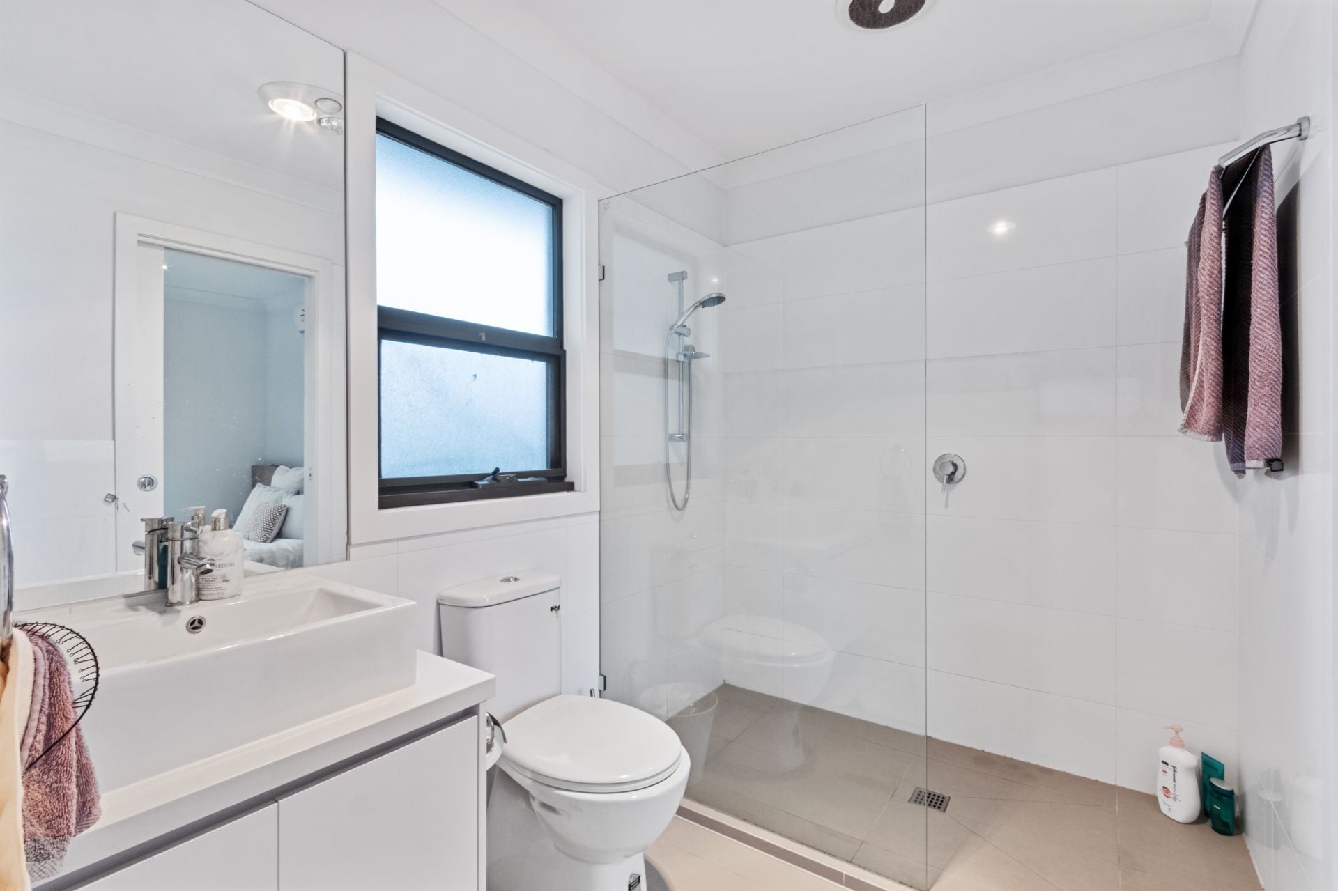 Charming 2 Bedroom Townhouse in the Heart of Preston