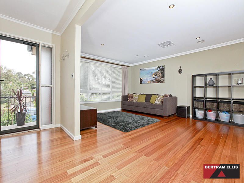 34 Nemarang Crescent, Waramanga - Thumbnail 3