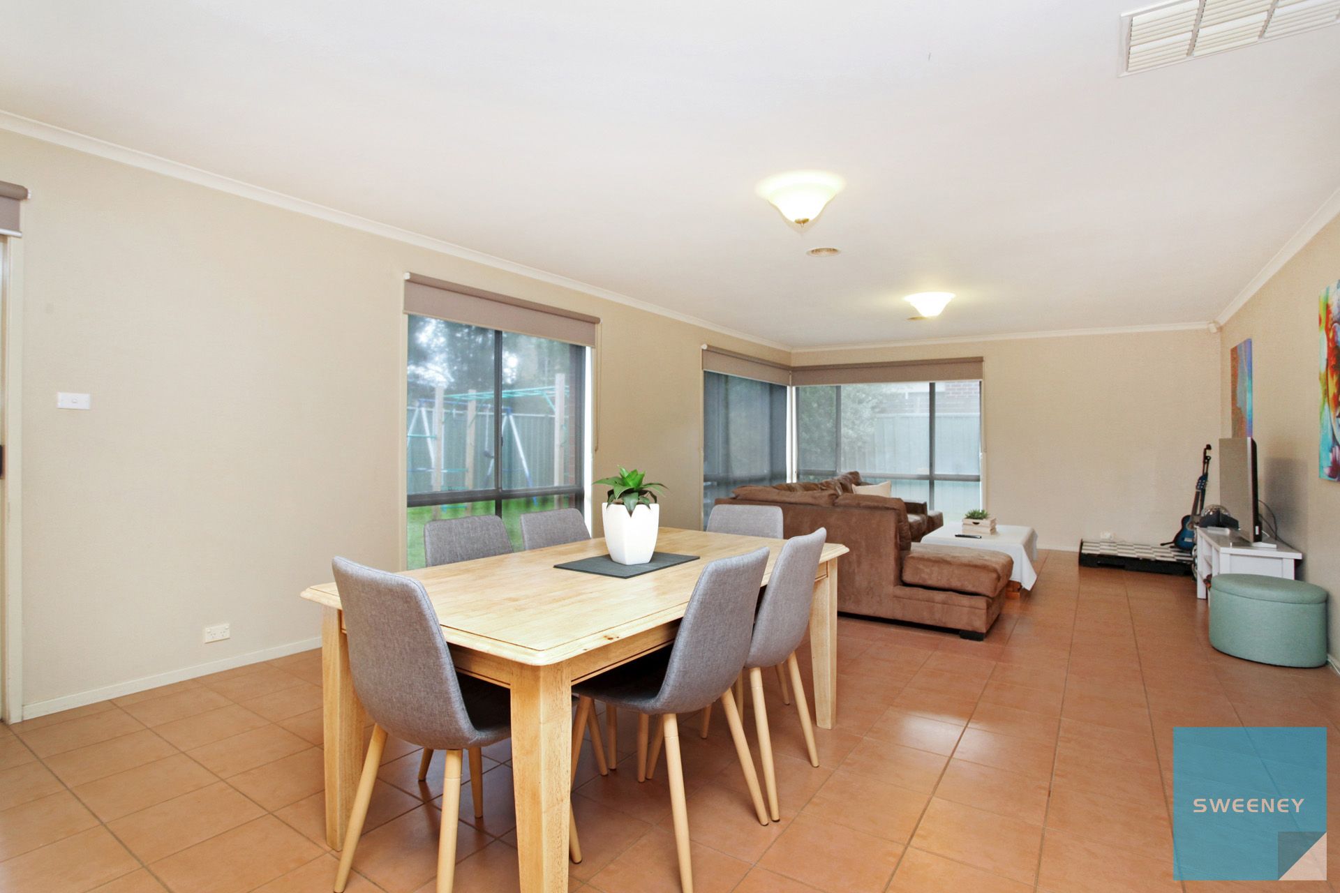 2 Northampton Crescent, Caroline Springs - Thumbnail 5