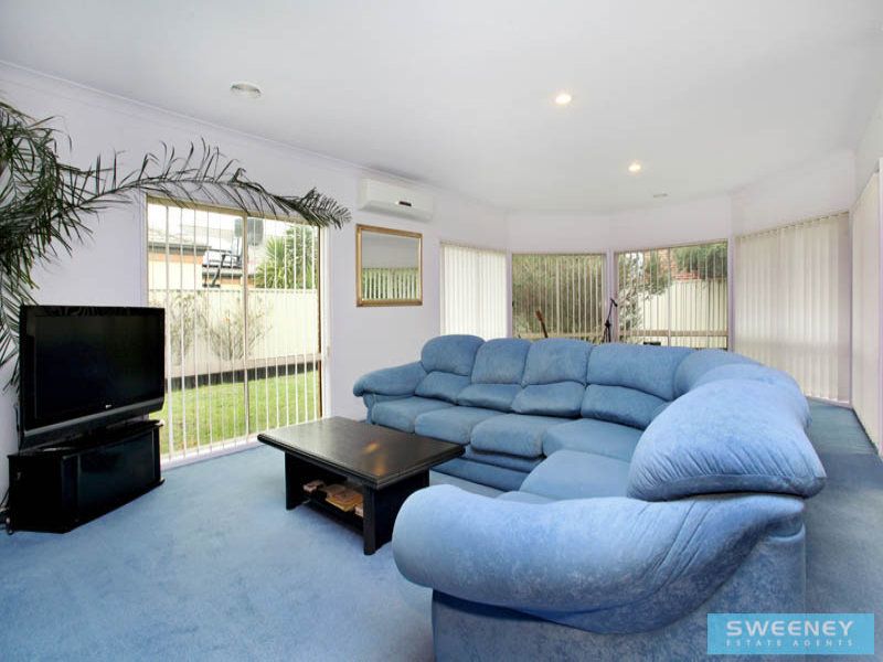 4 Grove Hall Place, Caroline Springs - Thumbnail 8
