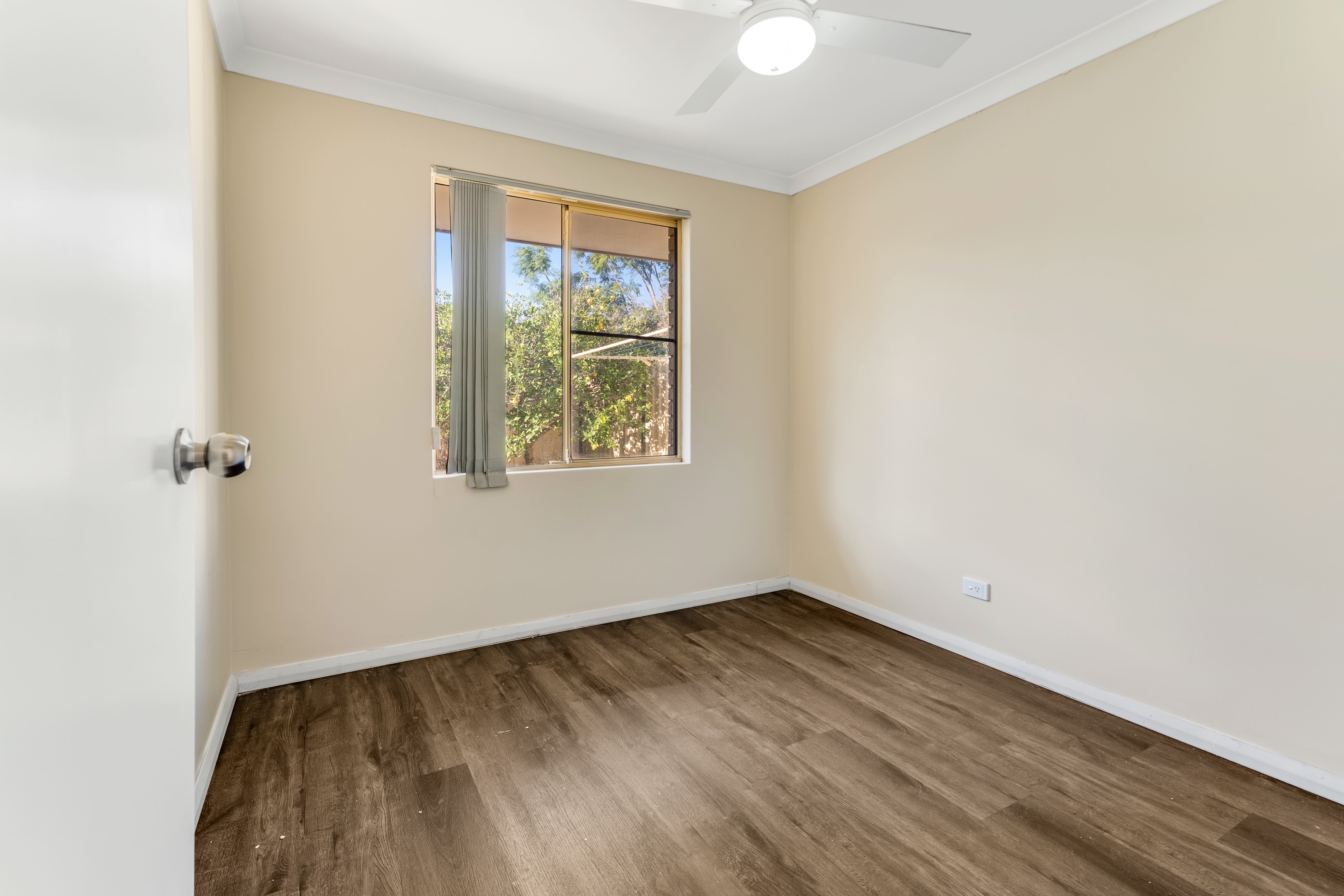 16/11 Firetail Place, Kenwick