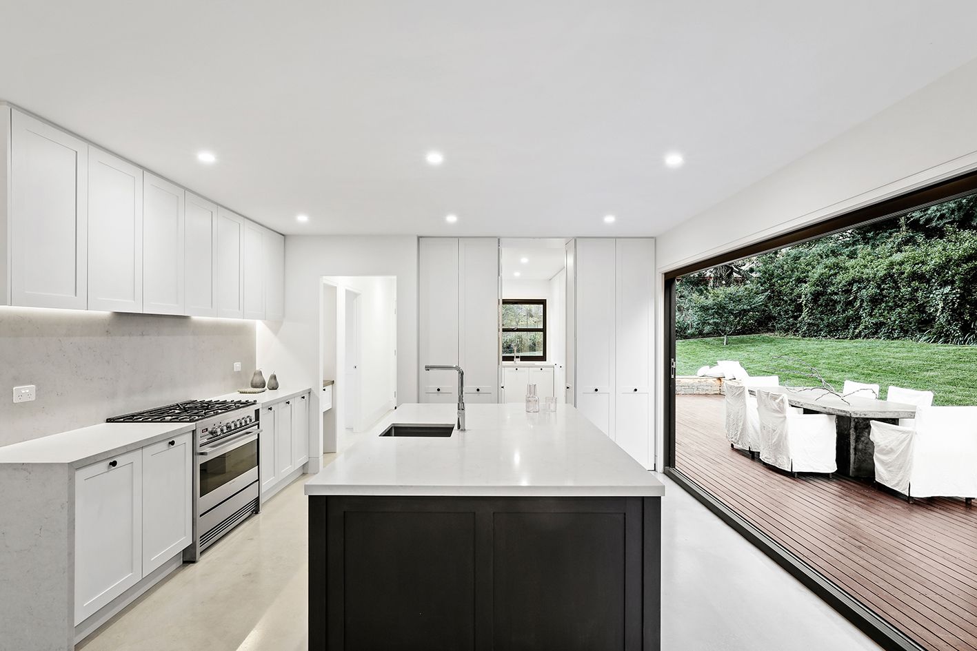 19 Everglades Avenue Leura 2780