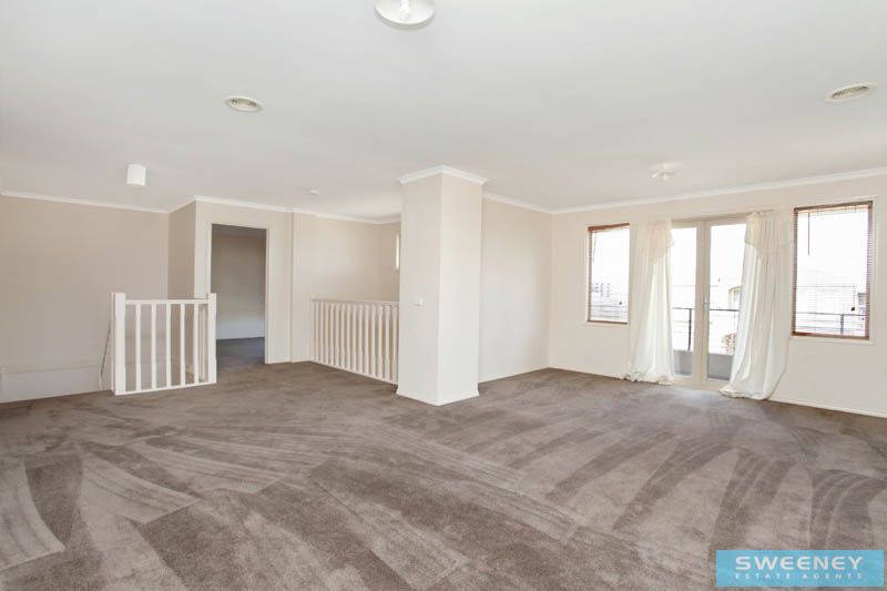 12 Gairdners Pass, Caroline Springs - Thumbnail 7