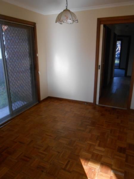 GREAT LOCATION, GREAT PRICE !!! **