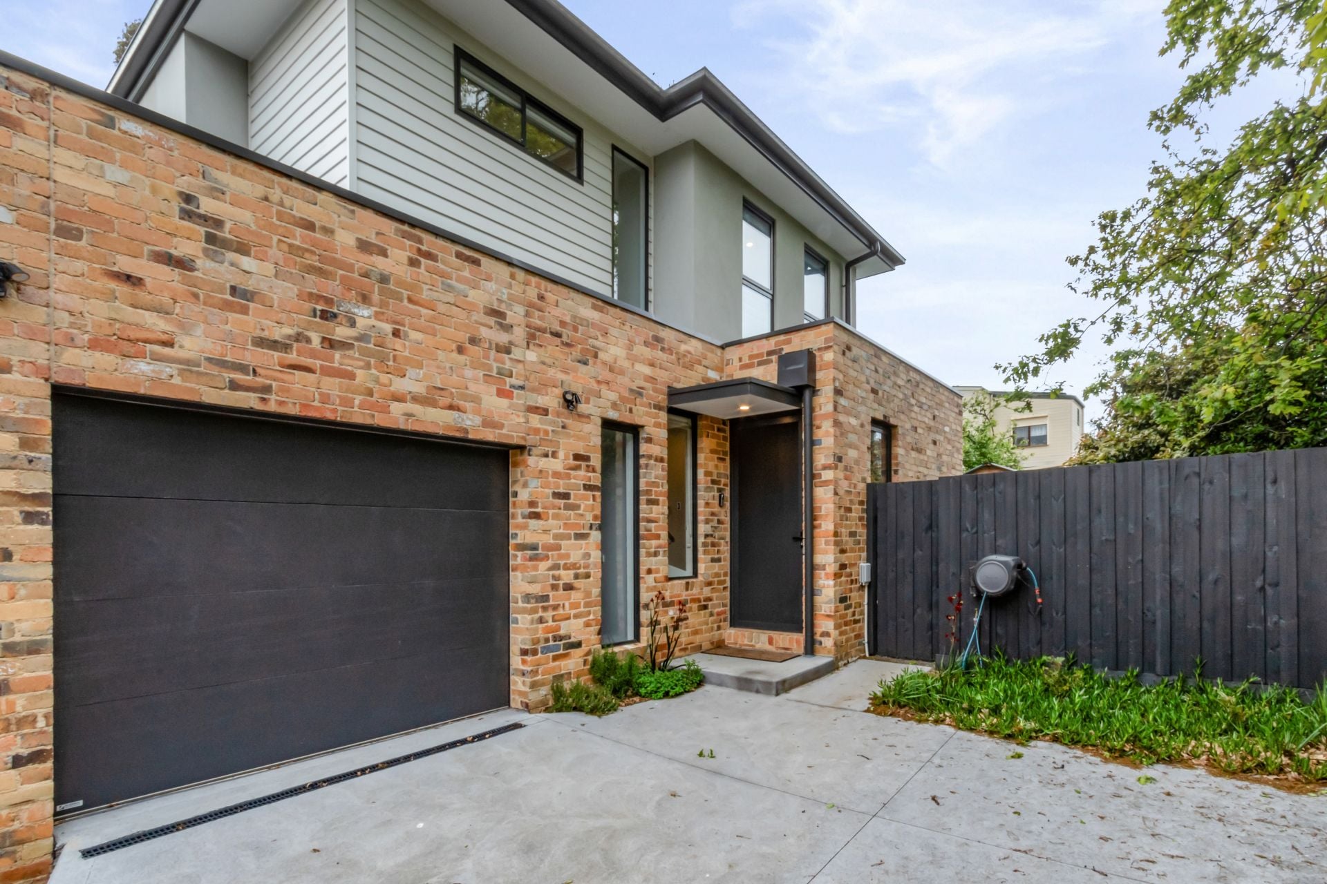 Brand New Townhouse !