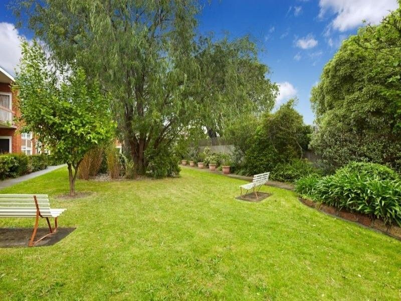 21/9 Meadow Street, St Kilda East