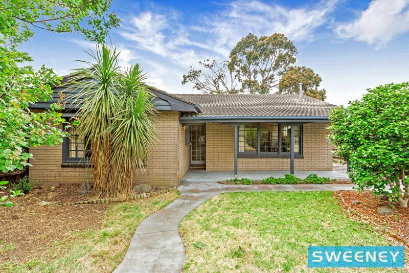 142 Grieve Parade, Altona - Thumbnail 2