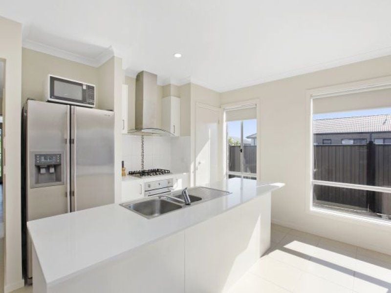 16 Barnell Street, Craigieburn