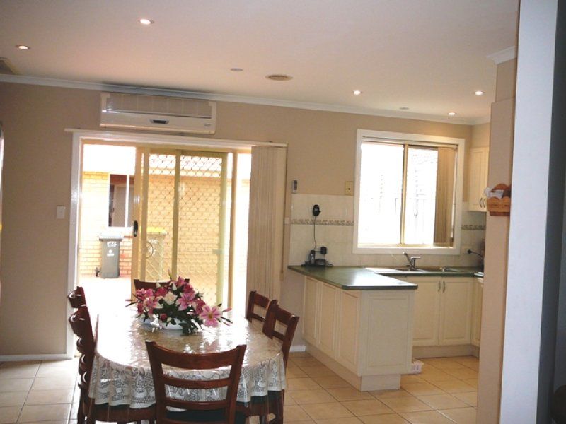 Unit 1/172 Merton Street, Altona Meadows - Thumbnail 2