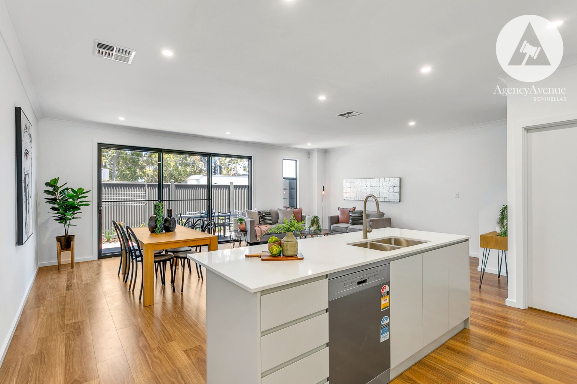 2/2B Balmoral Avenue, North Brighton - Thumbnail 4