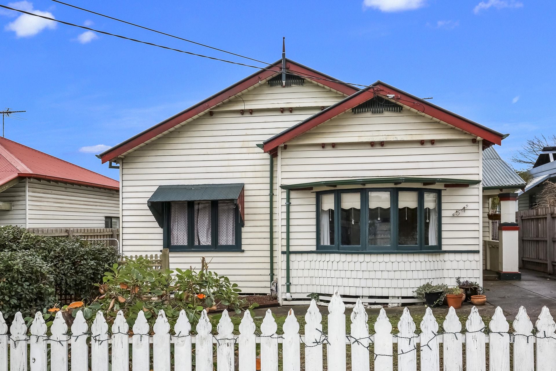 Period Charm In A Prime Position