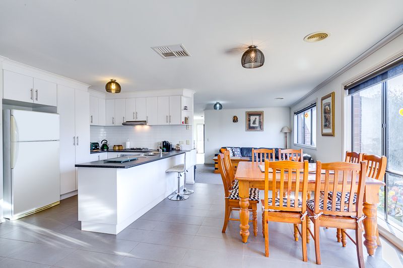 3 Ruby Place, Bacchus Marsh - Thumbnail 4