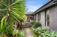 7 Waruka Court, Mornington VIC